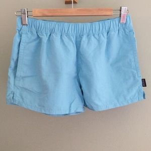 Patagonia barely baggie 2.5" shorts